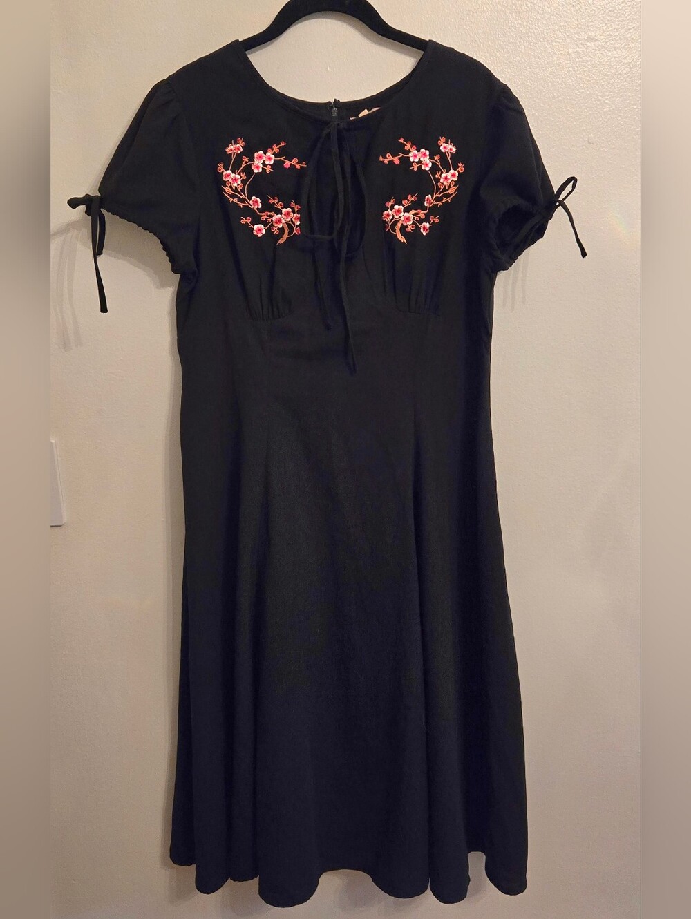 Timeless London Black Retro 40s 50s Midi Dress Embroidered Flowers Size 12